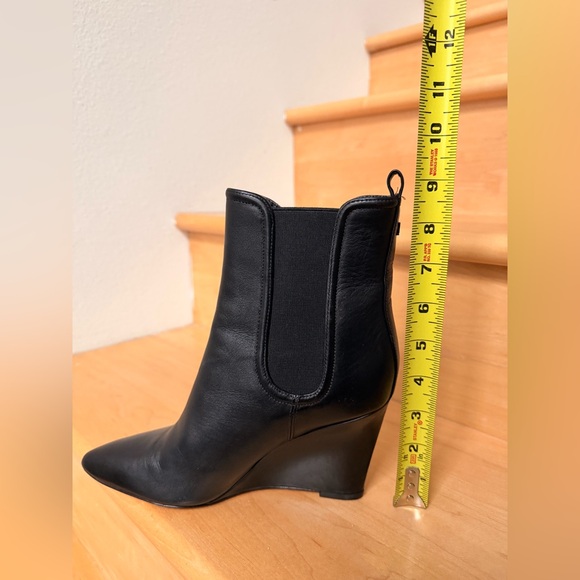 VERONICA BEARD Iluska Black Leather Wedge Chelsea Ankle Boots Size 6.5 - Picture 13 of 13